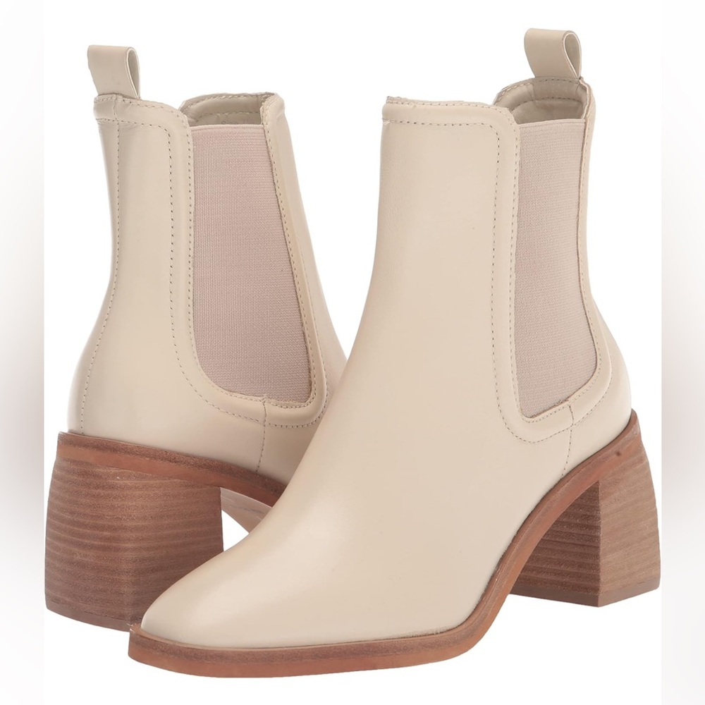 Dolce Vita
Iliana Chelsea Boot (Women) size 7.5